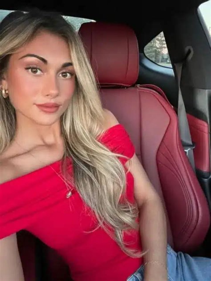 Clara Kushnir Wiki, Biography, Height, Weight, Net Worth, Age, Who, Instagram