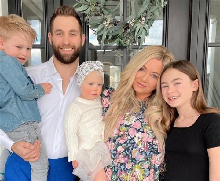 How Much Is Caryn Zucker Net Worth? Meet Jeff Zucker Ex Wife Kids & Family Explored