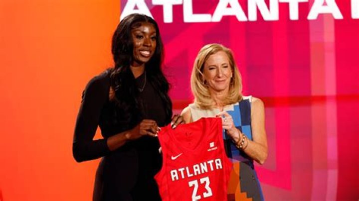 Laeticia Amihere Parents: Everything To Know About Canadian Athlete