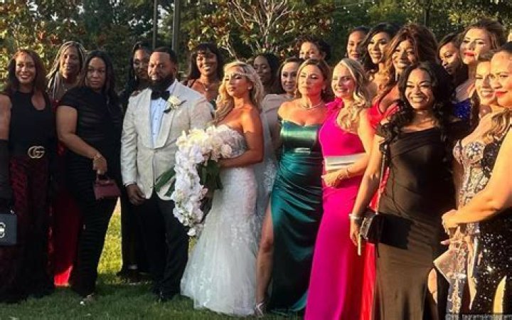 Unveiling The Life Of Lily Gladstone's Girlfriend: Love And Connection